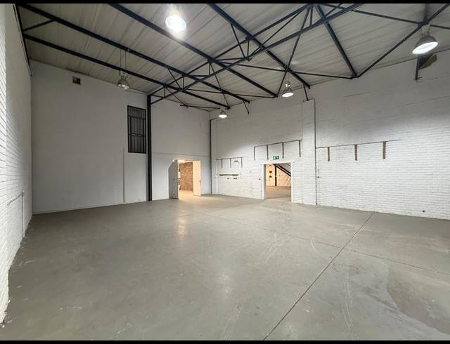 375M² WAREHOUSE TO LET IN BARBEQUE DOWNS